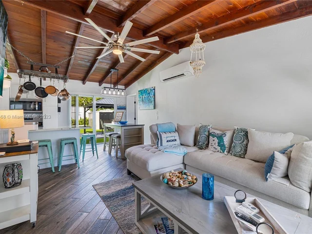 805 SW 22nd Ave, Fort Lauderdale FL 33312