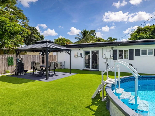 805 SW 22nd Ave, Fort Lauderdale FL 33312