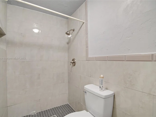 357 SW 1st Ter, Deerfield Beach FL 33441