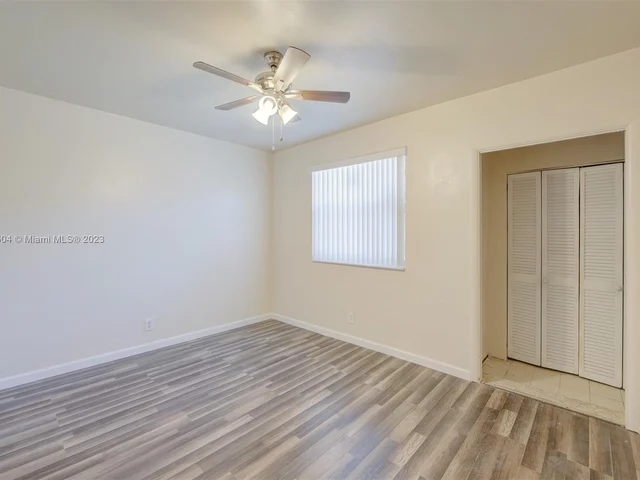 357 SW 1st Ter, Deerfield Beach FL 33441