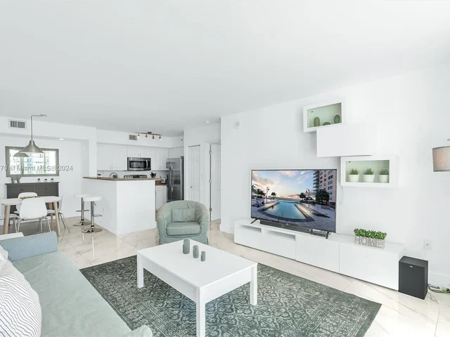 1155 Brickell Bay Dr # 903, Miami FL 33131