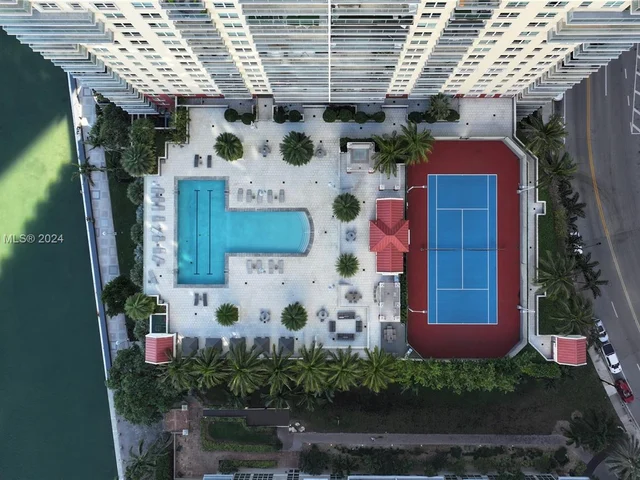 1155 Brickell Bay Dr # 903, Miami FL 33131