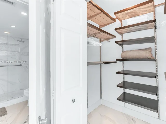 1155 Brickell Bay Dr # 903, Miami FL 33131