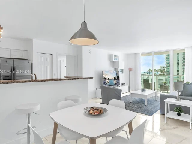 1155 Brickell Bay Dr # 903, Miami FL 33131