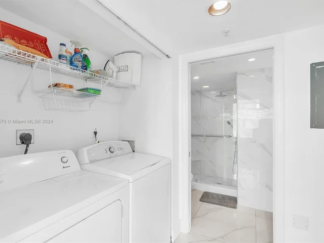 1155 Brickell Bay Dr # 903, Miami FL 33131