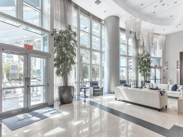 1155 Brickell Bay Dr # 903, Miami FL 33131