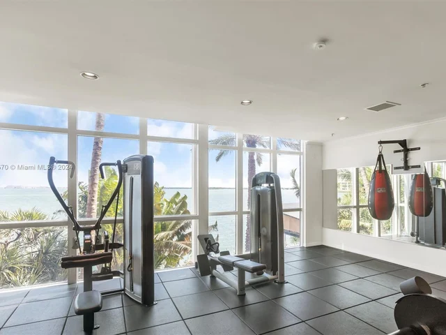 1155 Brickell Bay Dr # 903, Miami FL 33131