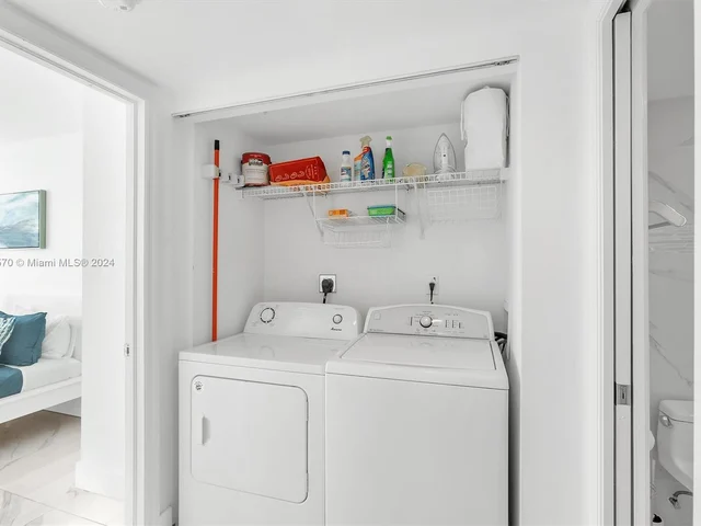 1155 Brickell Bay Dr # 903, Miami FL 33131