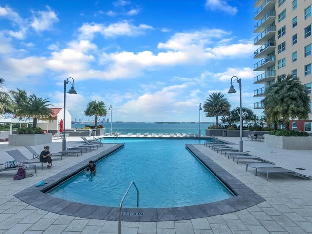 1155 Brickell Bay Dr # 903, Miami FL 33131