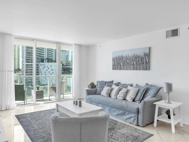 1155 Brickell Bay Dr # 903, Miami FL 33131