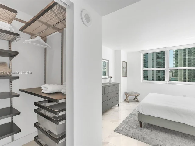 1155 Brickell Bay Dr # 903, Miami FL 33131