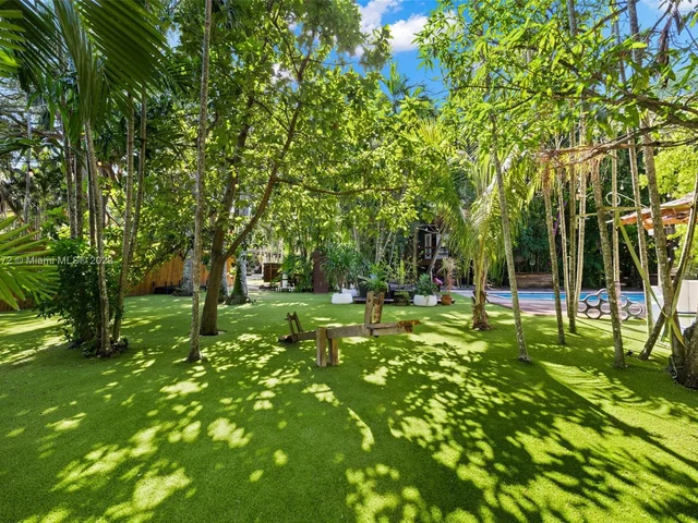 14560 NE 3rd Ct, Miami FL 33161