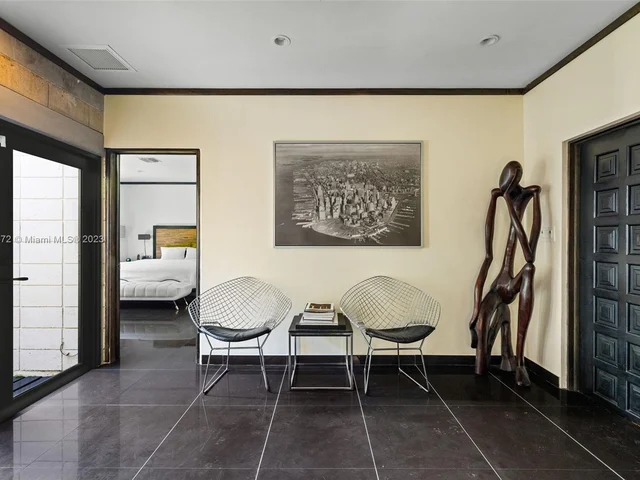 14560 NE 3rd Ct, Miami FL 33161