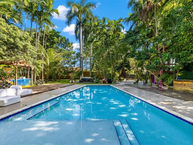 14560 NE 3rd Ct, Miami FL 33161