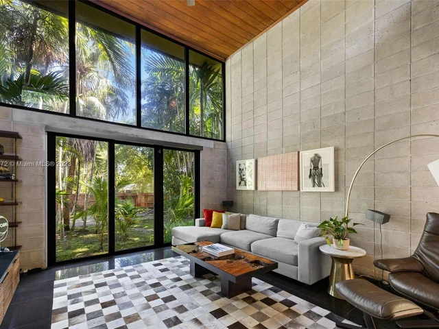 14560 NE 3rd Ct, Miami FL 33161