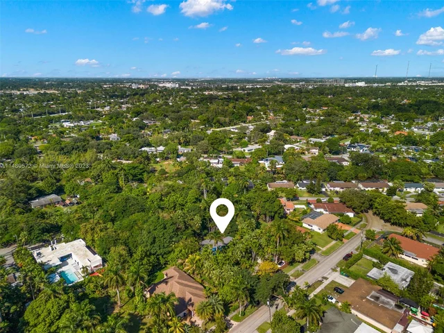 14560 NE 3rd Ct, Miami FL 33161