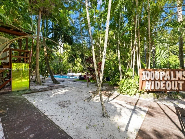 14560 NE 3rd Ct, Miami FL 33161