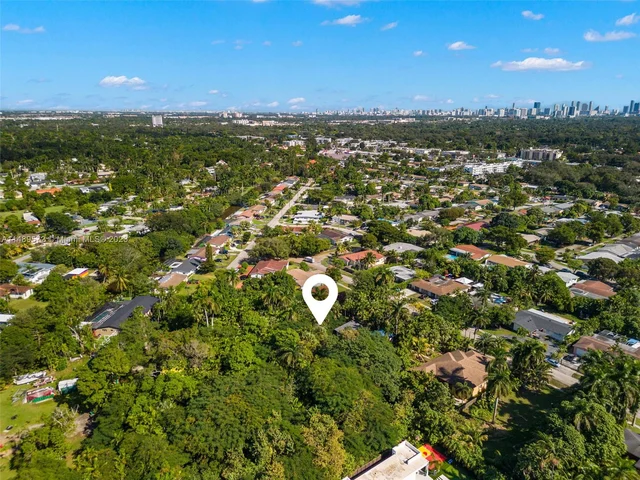 14560 NE 3rd Ct, Miami FL 33161