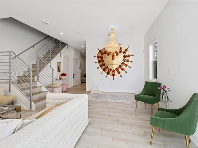 2871 SW 33RD CT #2, Miami FL 33133