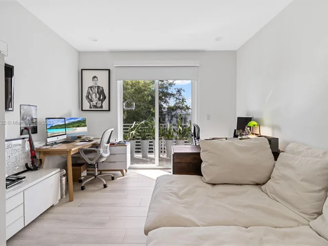 2871 SW 33RD CT #2, Miami FL 33133