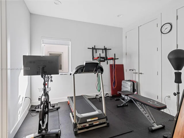 2871 SW 33RD CT #2, Miami FL 33133