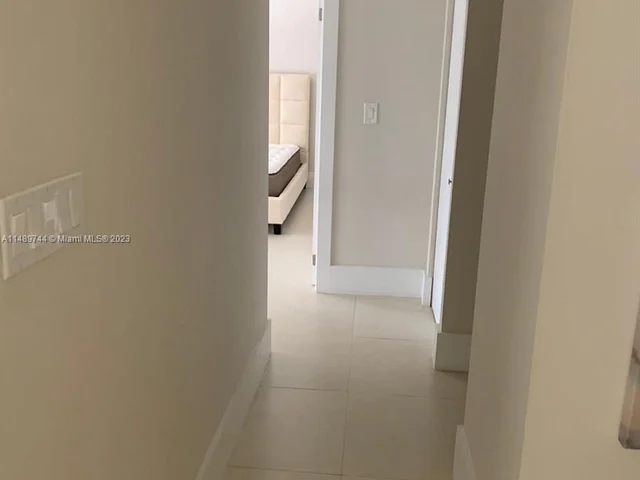 2780 NE 183rd St # 704, Aventura FL 33160