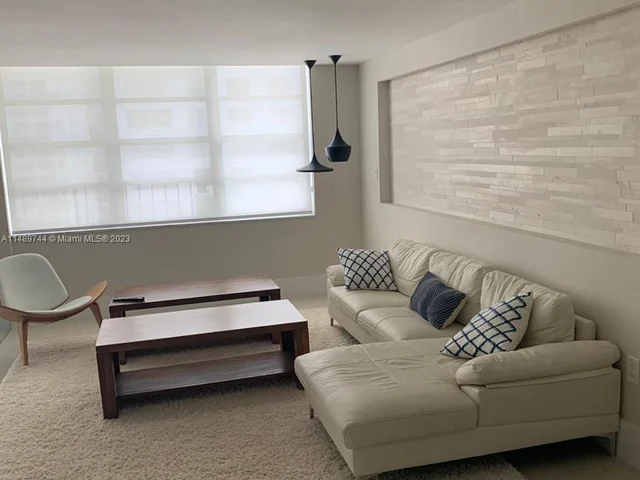 2780 NE 183rd St # 704, Aventura FL 33160