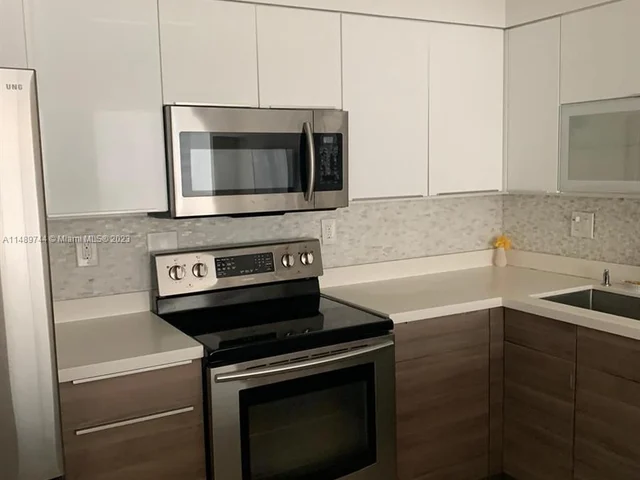 2780 NE 183rd St # 704, Aventura FL 33160