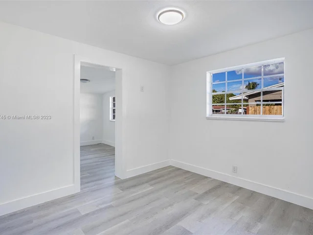 4840 NW 13th St, Lauderhill FL 33313