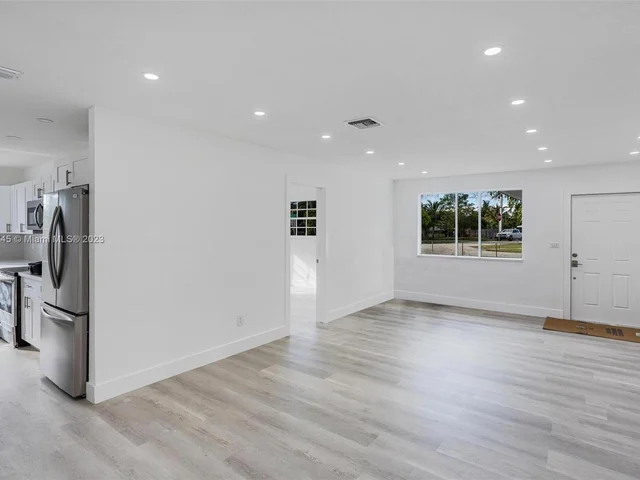 4840 NW 13th St, Lauderhill FL 33313