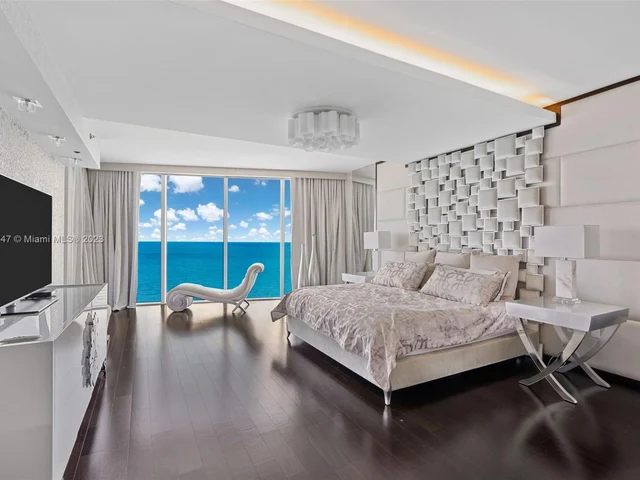 2711 S Ocean Dr # 2004, Hollywood FL 33019