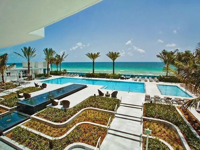 2711 S Ocean Dr # 2004, Hollywood FL 33019