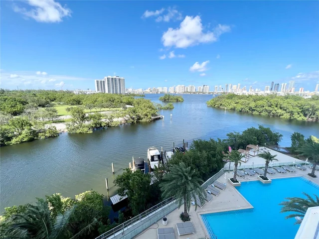 16385 Biscayne Blvd # 607, North Miami Beach FL 33160