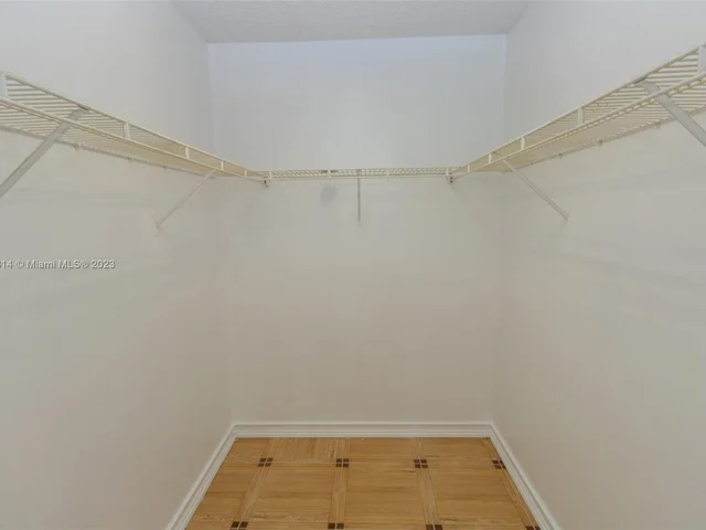 7630 Westwood Dr # 303, Tamarac FL 33321