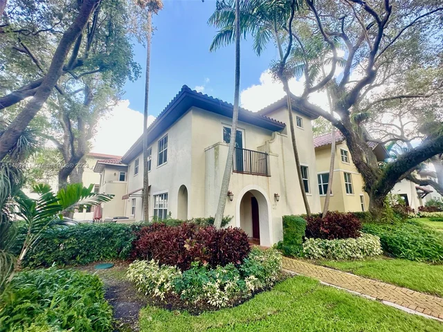 473 Menendez Ave # 8, Coral Gables FL 33146