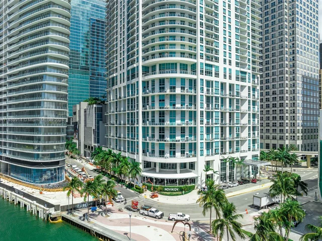 300 S Biscayne Blvd # 2616, Miami FL 33131