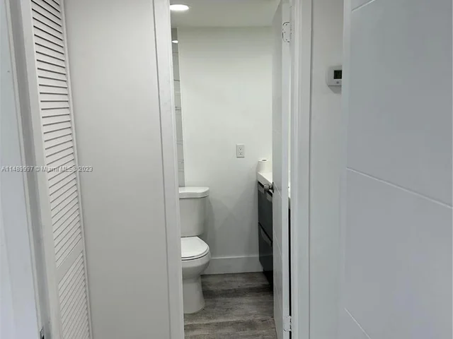 555 NE 123rd St # A, North Miami FL 33161