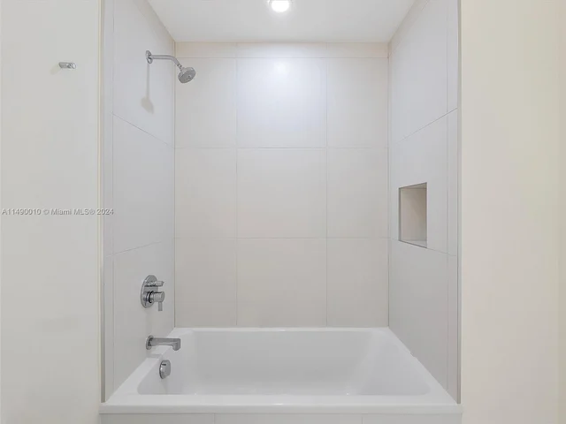 2000 METROPICA WAY # 506, Sunrise FL 33323