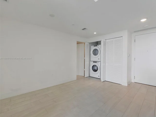 2000 METROPICA WAY # 506, Sunrise FL 33323