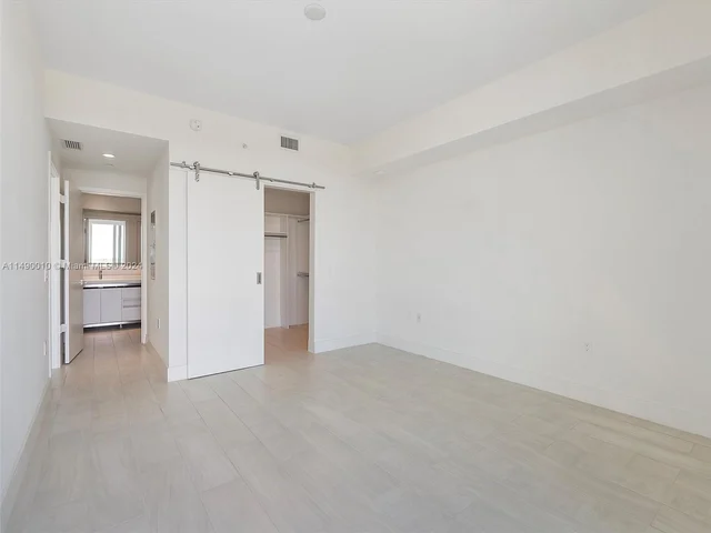 2000 METROPICA WAY # 506, Sunrise FL 33323