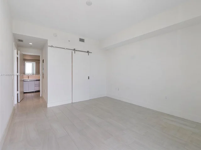 2000 METROPICA WAY # 506, Sunrise FL 33323