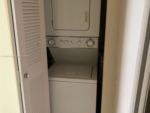 10900 SW 104th St # 103, Miami FL 33176