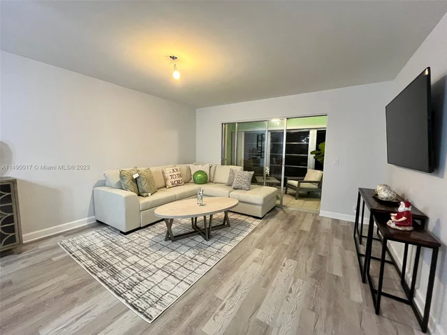 1200 SW 125th Ave # 405L, Pembroke Pines FL 33027