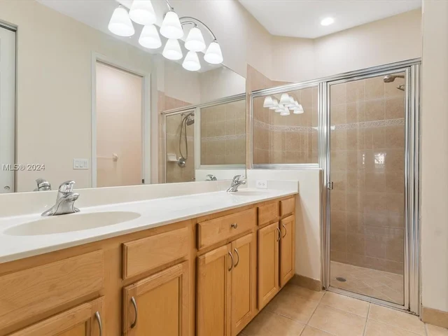 129 Evergrene Pkwy # 129, Palm Beach Gardens FL 33410