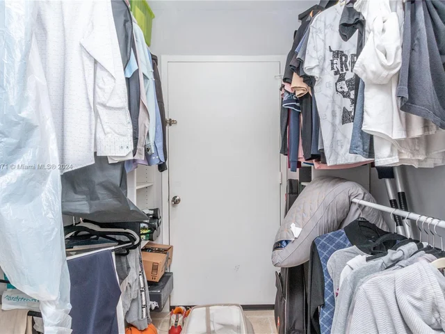 2780 NE 183rd St # 117, Aventura FL 33160