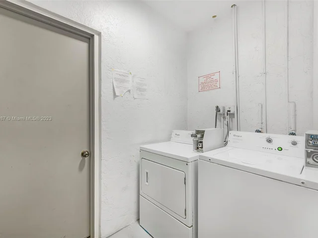 7900 Camino Cir # 310, Miami FL 33143