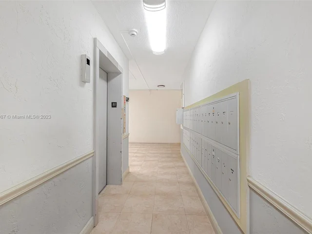 7900 Camino Cir # 310, Miami FL 33143