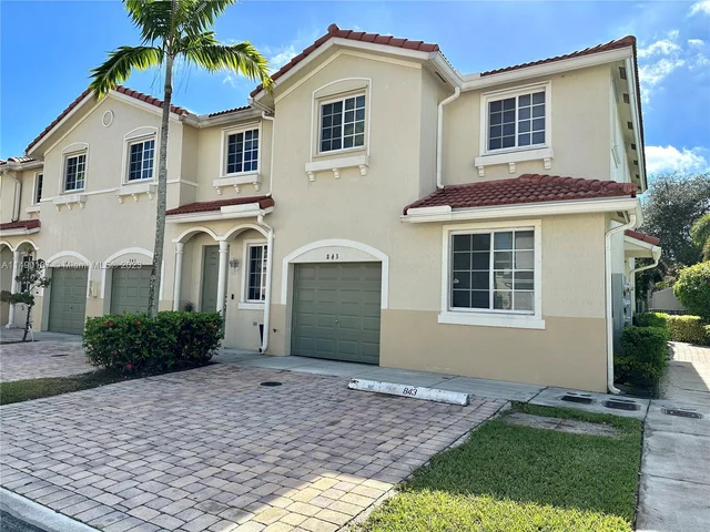 21013 NW 14th Pl # 8, Miami Gardens FL 33169