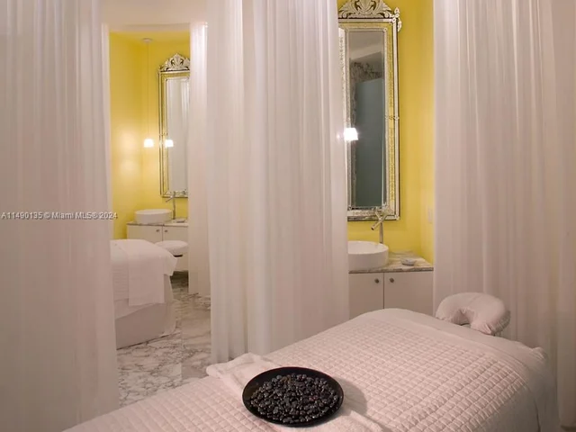 475 Brickell Ave # 4609, Miami FL 33131