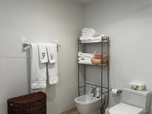 475 Brickell Ave # 4609, Miami FL 33131